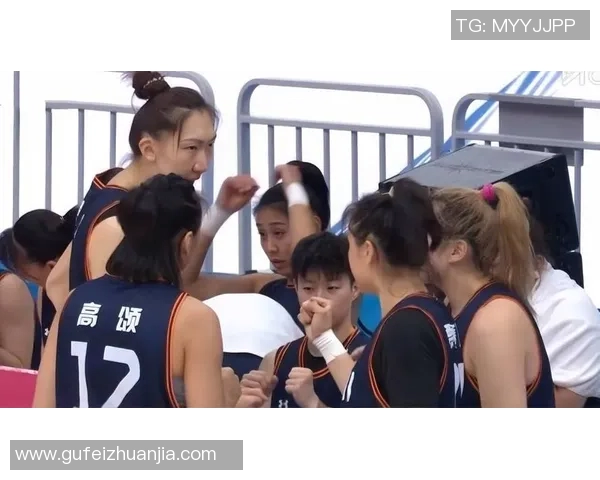 女篮山西对决黑龙江激战正酣精彩瞬间引人瞩目 女篮山西对决黑龙江激战正酣精彩瞬间引人瞩目